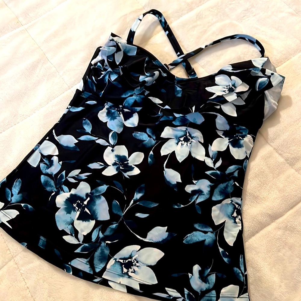 Island Escape tankini size 10